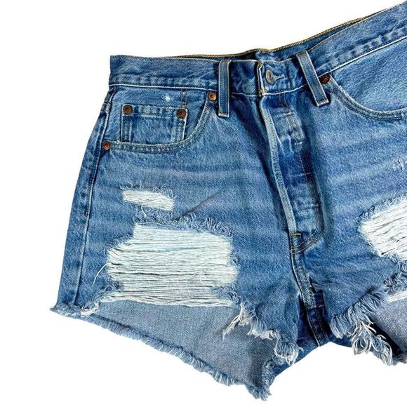 Levi’s 501 Cut Off Distressed Frayed Hem Denim Shorts Size 29 - Picture 4 of 6